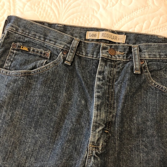 EUC Lee Jeans regular fit, medium wash 34x30 - Picture 3 of 6